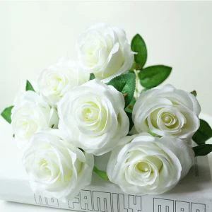 Keinotekoinen Valkoinen Ruusukukka